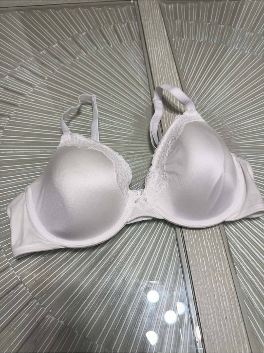 Maidenform White Lace-Trim T-Shirt Bra